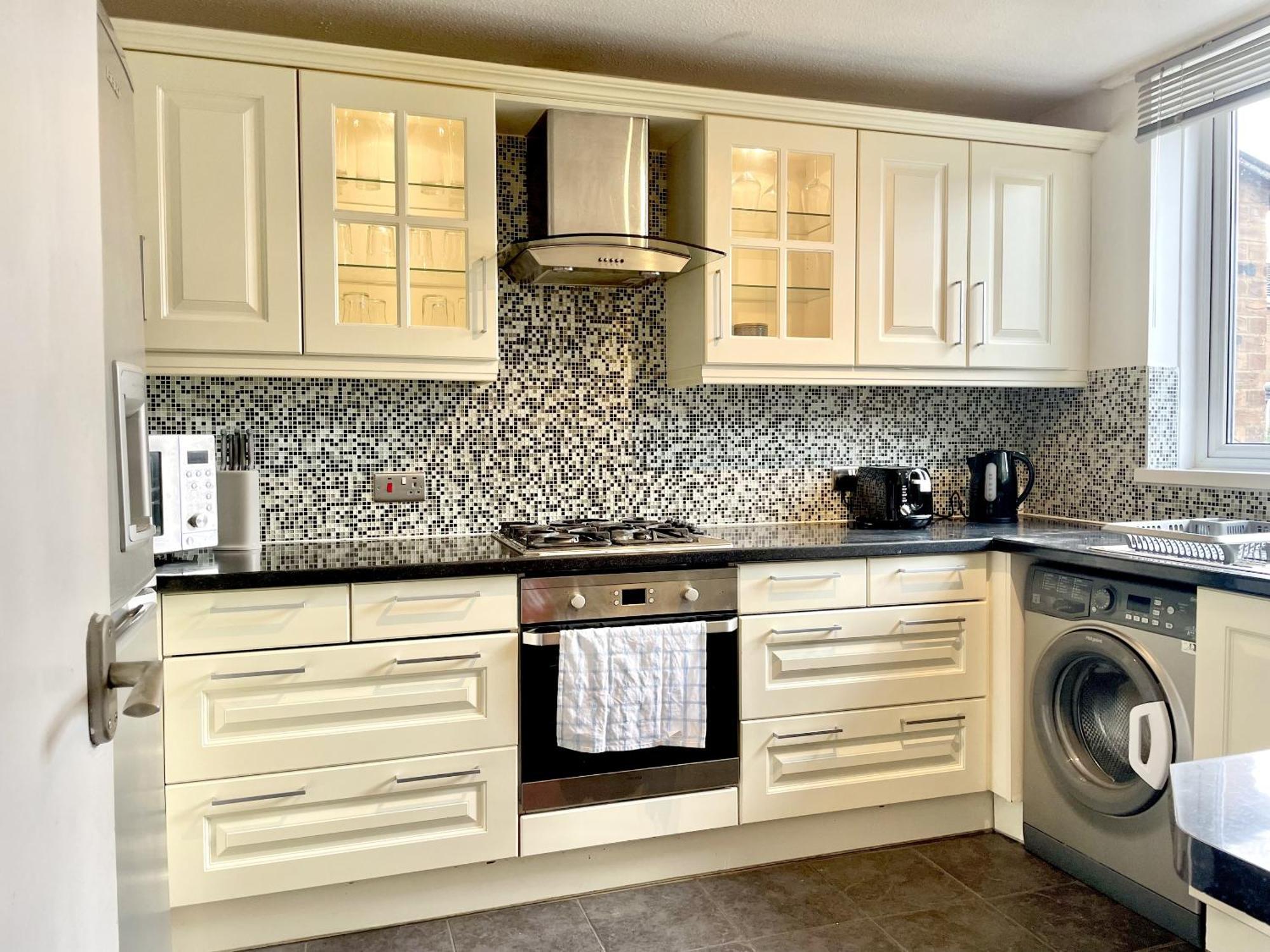 The Hk House - Family Friendly Near To Blenheim Palace & Oxford City Centre Villa Kidlington Bagian luar foto